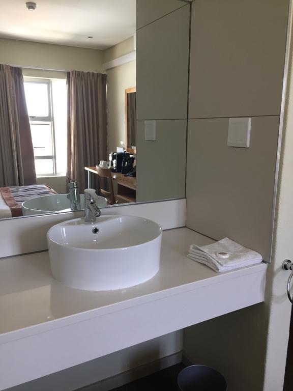 River City Inn Upington Esterno foto